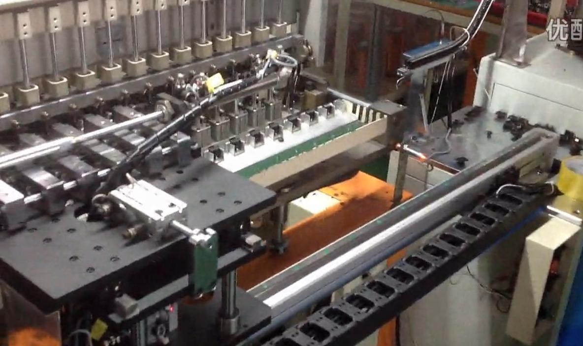 繞線(xiàn)機(jī)自動(dòng)送料滑臺(tái) 繞線(xiàn)機(jī)自動(dòng)送料滑臺(tái)